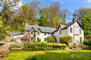 Glenbrook House and Mews, Enniskerry, Co. Wicklow, A98N265