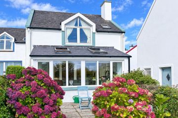 Kestrel Cottage, Colla Road, Schull, Schull, Co. Cork, P81KW25