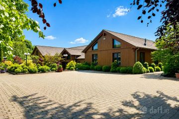 Shannagh House, Killinure, Glasson, Glasson, Co. Westmeath, N37RW70 — photo 2