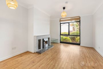 4 Milltown Hill, Milltown, Dublin  6, Co. Dublin, D06N226 — photo 3