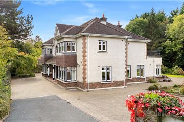 Greenfield House, Kilgobbin Road, Dublin 18, D18 XA78 — photo 2