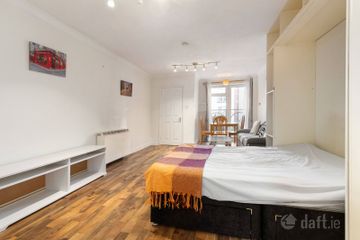 Apartment 33, Traders Wharf, Ushers Quay, Dublin 8, D08K7Y7 — photo 2