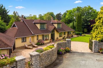 Woodend, The Birches, Torquay Road, Foxrock, Dublin 18, D18 R2R6 — photo 3