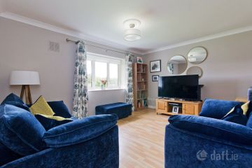 Apartment 52, Whitehall Square, Perrystown, Dublin 12, D12W921 — photo 2