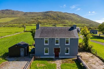 Caherscullibeen, Ballydavid, Co. Kerry, V92H9K3