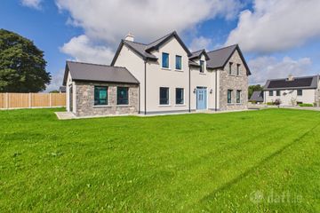 Harbour Court, Lecarrow, Athlone, Co. Westmeath, F42X297 — photo 2