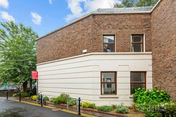 6 Windsor Place, Pembroke Street Lower, Dublin 2, D02AV97