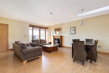 10 Woodbrook Court, Castleknock, Dublin 15, Co. Dublin, D15AY27 — photo 3