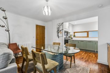 Apartment 3 Block B, Mellowes Quay, Usher Street, Dublin 8, D08A5Y3 — photo 3