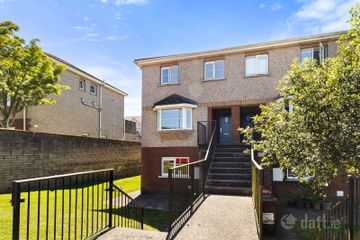 18a Pembroke Grove, Pembroke Wood, Passage West, Co. Cork, T12ET10 — photo 2