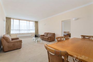 Apartment 13 , Finsbury House, Ballsbridge, Dublin 4 — photo 2