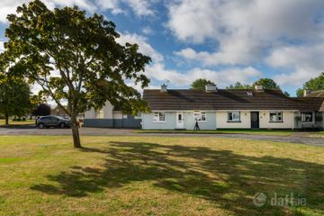 38 Saint Brochan's Park, Bracknagh, Co. Offaly, R51KH73 — photo 2