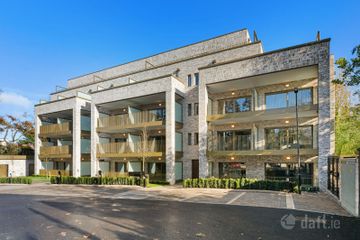 The Penthouses at Woodlands Grove, Stillorgan, Co. Dublin, A94F9TP — photo 2