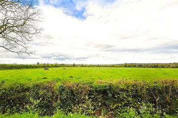 Lands Knowth, Slane, Co. Meath — photo 3