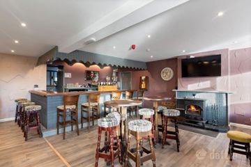 Lough Mask Inn, Tourmakeady, Co. Mayo, F12YX36 — photo 3