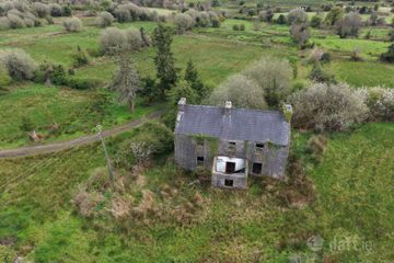 Derelict Residence & Farm Buildings C. 41.44 Acres, Corgorman, Arigna, Co. Roscommon — photo 3