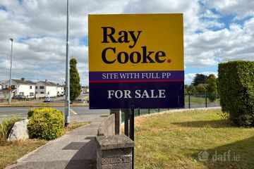 SITE WITH FULL PLANNING PERMISSION AT 1A Brookhaven Drive, Blanchardstown, Dublin 15, D15DW0V