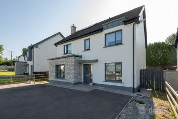 8 Glenn Rua, Courtbrack, Blarney, Co. Cork, T23FHY2 — photo 2