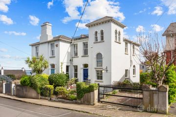 2 Rinn Na Mara, Belgrave Road, Monkstown, Co Dublin, A94 FT54