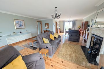 9 Derg Manor, Dromineer, Nenagh, Co Tipperary, E45X471 — photo 2