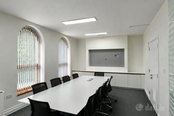 28 Windsor Place, Pembroke Street Lower, Dublin 2 — photo 3