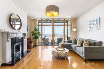 8 The Pavilion, Marine Road, Dun Laoghaire, Co Dublin, A96 AC91 — photo 3