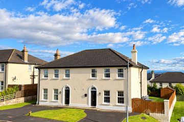 111 Thornberry, Letterkenny, Co. Donegal, F92 H6YT — photo 2