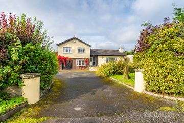 Tara Court, Letterkenny, Co. Donegal, F92REP2 — photo 2