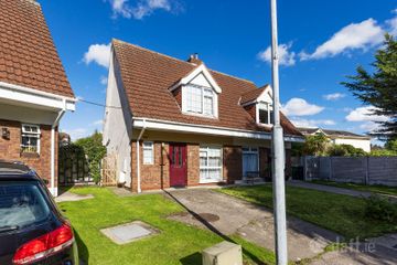 8 Lyndon Gate, Blackhorse Avenue, Dublin 7, D07R9X9 — photo 2