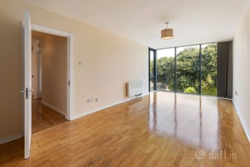 20 Longmeadow, Conyngham Road, Islandbridge, Dublin 8, D08 YH74 — photo 2