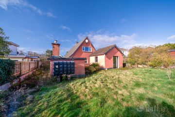 4 Rathbawn Drive, Castlebar, Castlebar, Co. Mayo, F23WP79 — photo 2