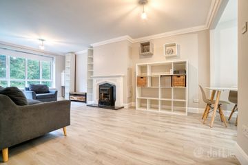 Apartment 10, Merrion Woods, Stillorgan Road, Saint Helens, Booterstown, Co. Dublin — photo 3