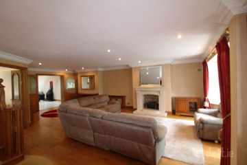 42 Larchfield, Dunboyne, Co. Meath, A86X304 — photo 2