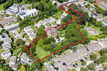 Eastwood (and 4-bed Gate Lodge) on c.1.26 acres, Ballinteer Road, Ballinteer, Dublin 16, D16W2F3 — photo 3