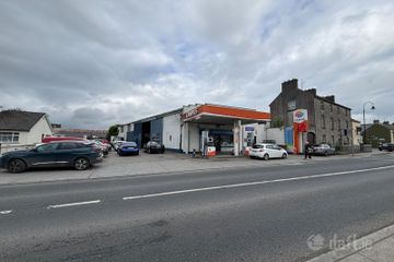 Carrolls Service Station, Castle Street, Ballyragget, Co. Kilkenny, R95K38K — photo 3