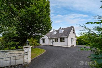 Erin's Cottage, College Farm Road, Letterkenny, Co. Donegal, F92DY7T — photo 3
