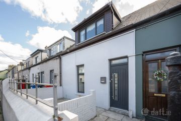 12 Saint Joseph'S Terrace, Gould Street, The Lough, Co. Cork, T12K7PX — photo 2