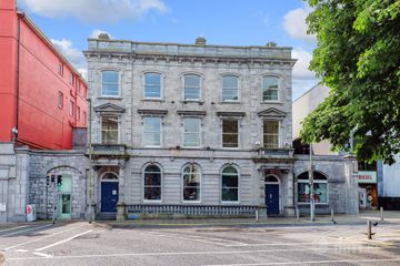 19 Eyre Square, Galway, Galway City Centre, Co. Galway