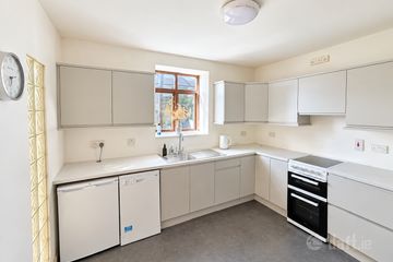 28 Belgium Park, Monaghan Town, H18WV80 — photo 3
