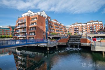 Apartment 227 Asgard, Custom House Harbour Apartments, IFSC, Co. Dublin, D01NH94 — photo 2