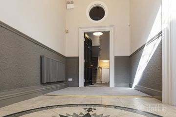 5 Fitzwilliam Street Upper & 5 Baggot Court, Dublin 2, D02YH95 — photo 2