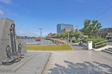Apartment 102, Riverpoint, Bishops Quay, Limerick City Centre, Co. Limerick, V94V209 — photo 3