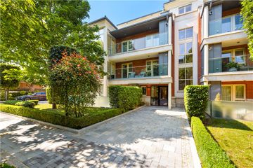 Penthouse, 70/80 Shrewsbury Square, Sandymount Avenue, Ballsbridge, Dublin 4, D04HH02 — photo 3
