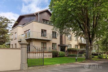 2 Rosehaven, Castleknock, Dublin 15, D15K7PF