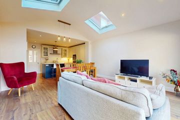 10 Glasnevin Court, Glasnevin, Dublin 11, D11N6W6 — photo 2