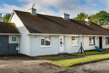 38 Saint Brochan's Park, Bracknagh, Co. Offaly, R51KH73 — photo 3
