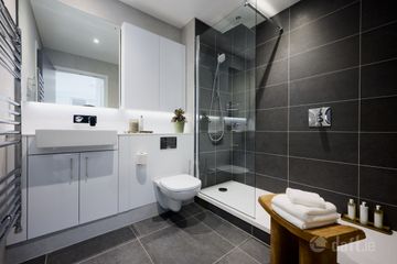 1 Bed Apartment, Spencer Place, New Wapping Street, Dublin 1 — photo 3