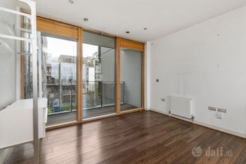 Apartment 13, Kirkpatrick House, Spencer Dock, Dublin 1, D01PK53 — photo 2