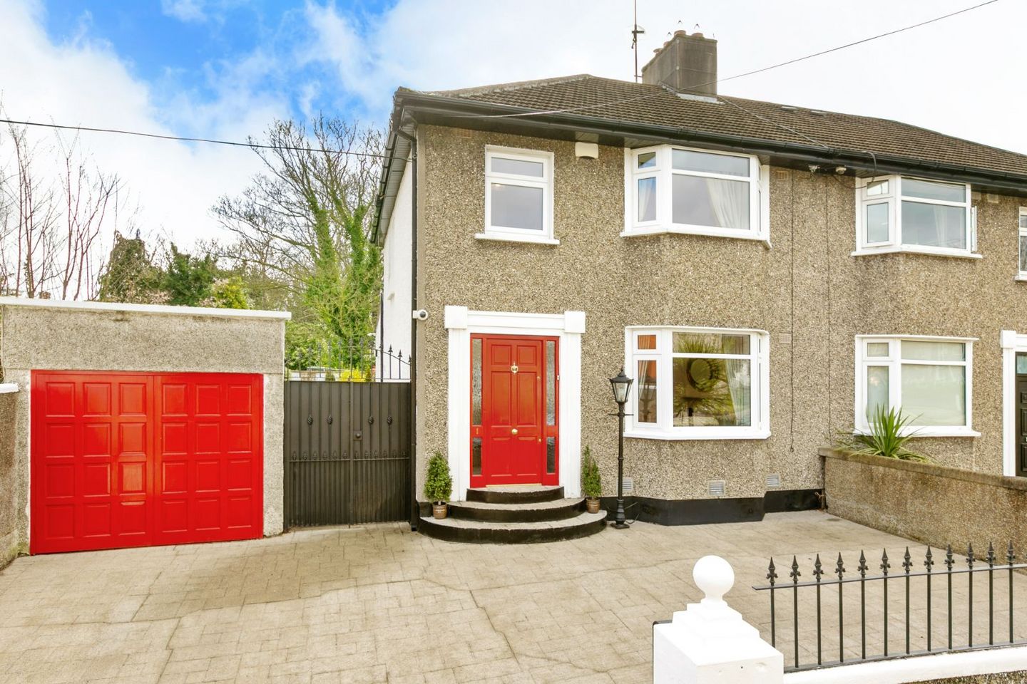 1 Norwood Park, 3 bed (+attic) semi detached with a garage.