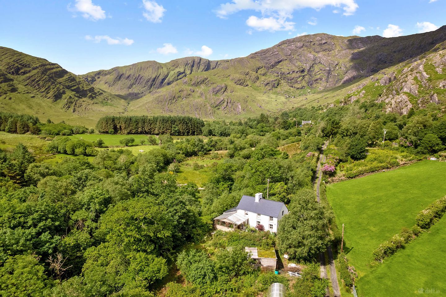 Rougham, Glengarriff, Co. Cork, P75 P211 — photo 1